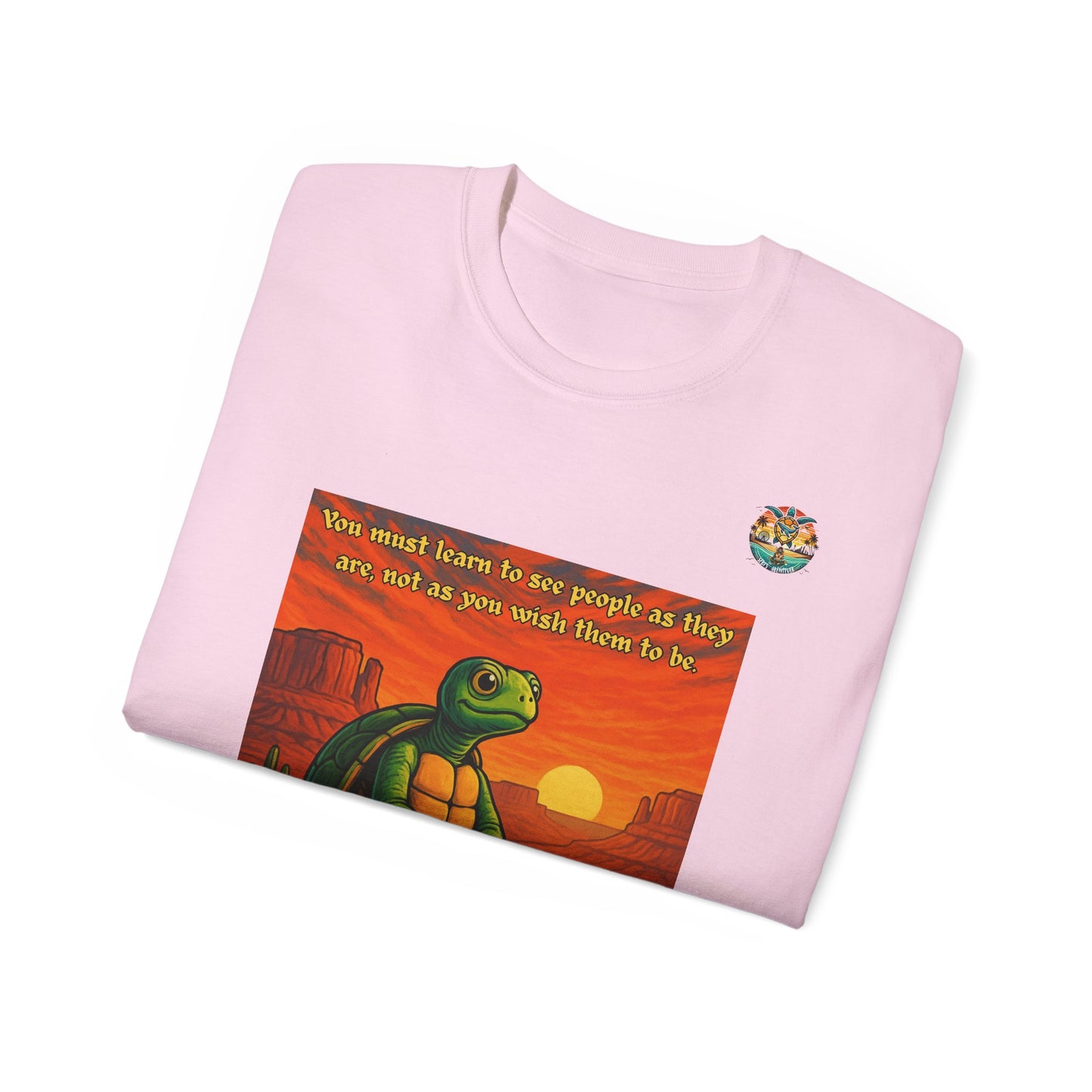 „Desert Wisdom“ – T-Shirt mit Schildkröte & Sonnenuntergang