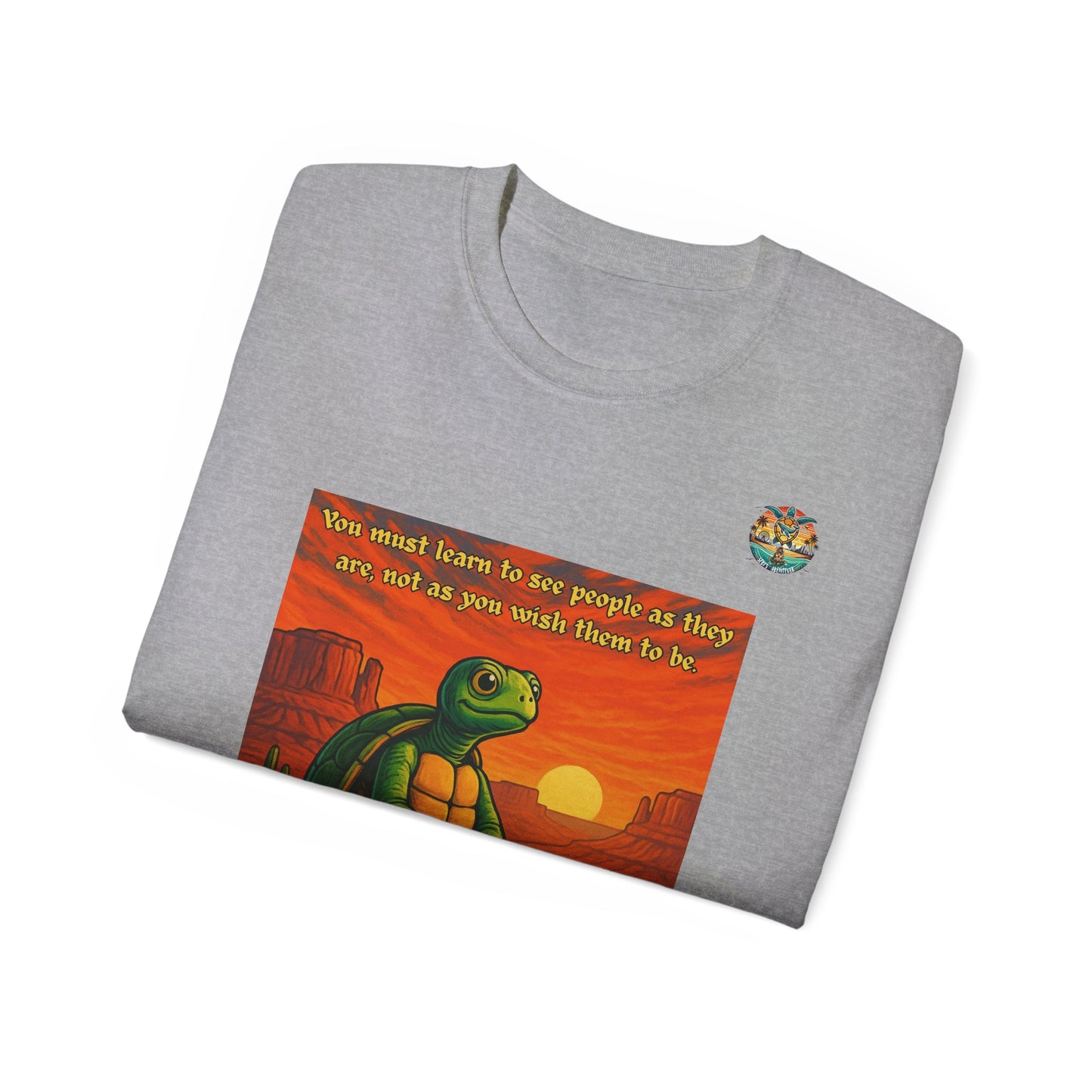 „Desert Wisdom“ – T-Shirt mit Schildkröte & Sonnenuntergang