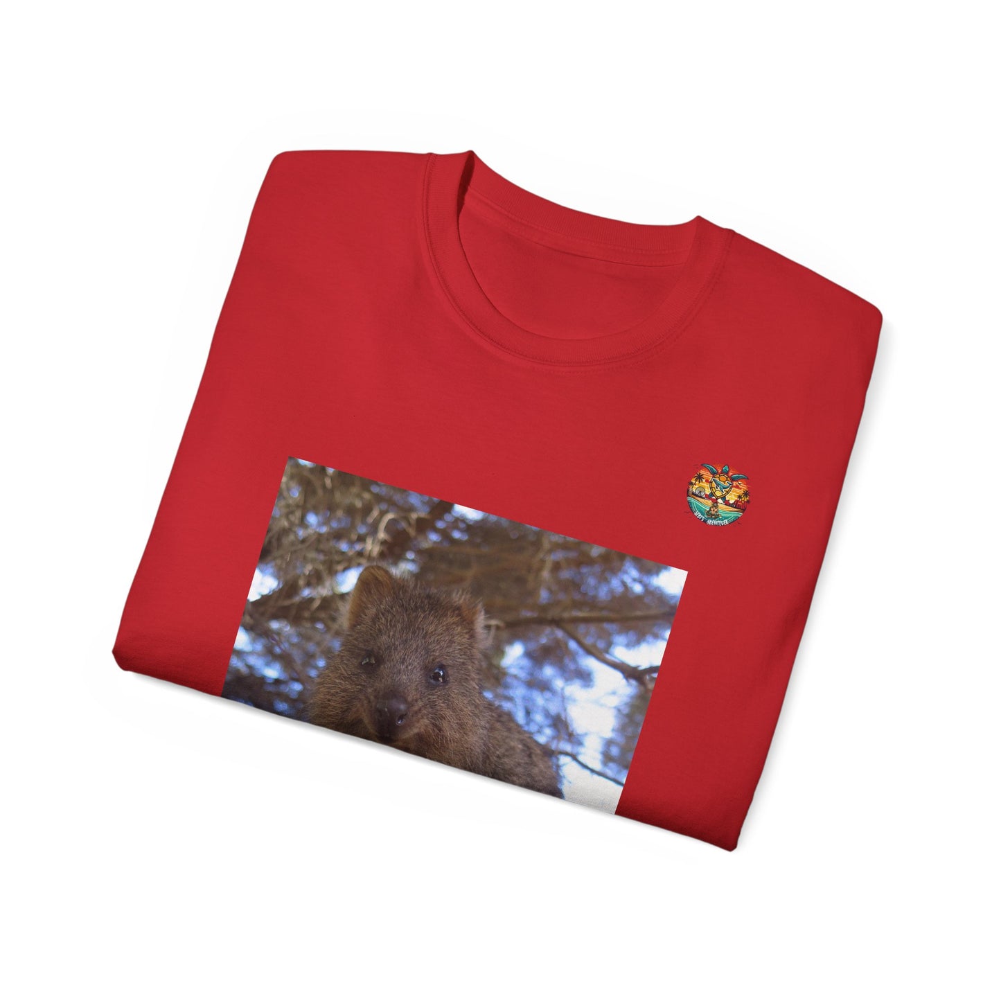 „Süß, flauschig und mental komplett durch“ – Quokka T-Shirt mit ehrlicher Botschaft