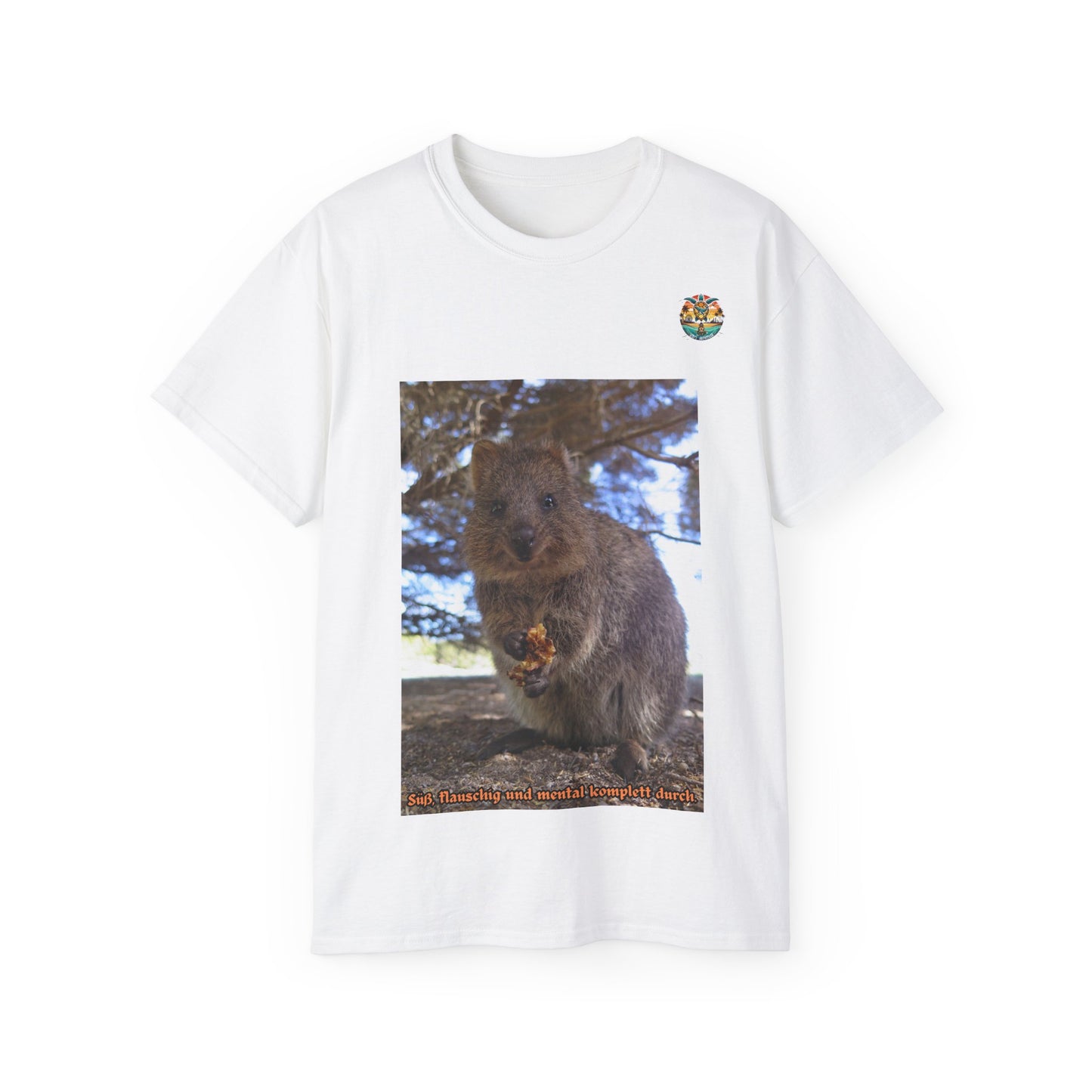 „Süß, flauschig und mental komplett durch“ – Quokka T-Shirt mit ehrlicher Botschaft