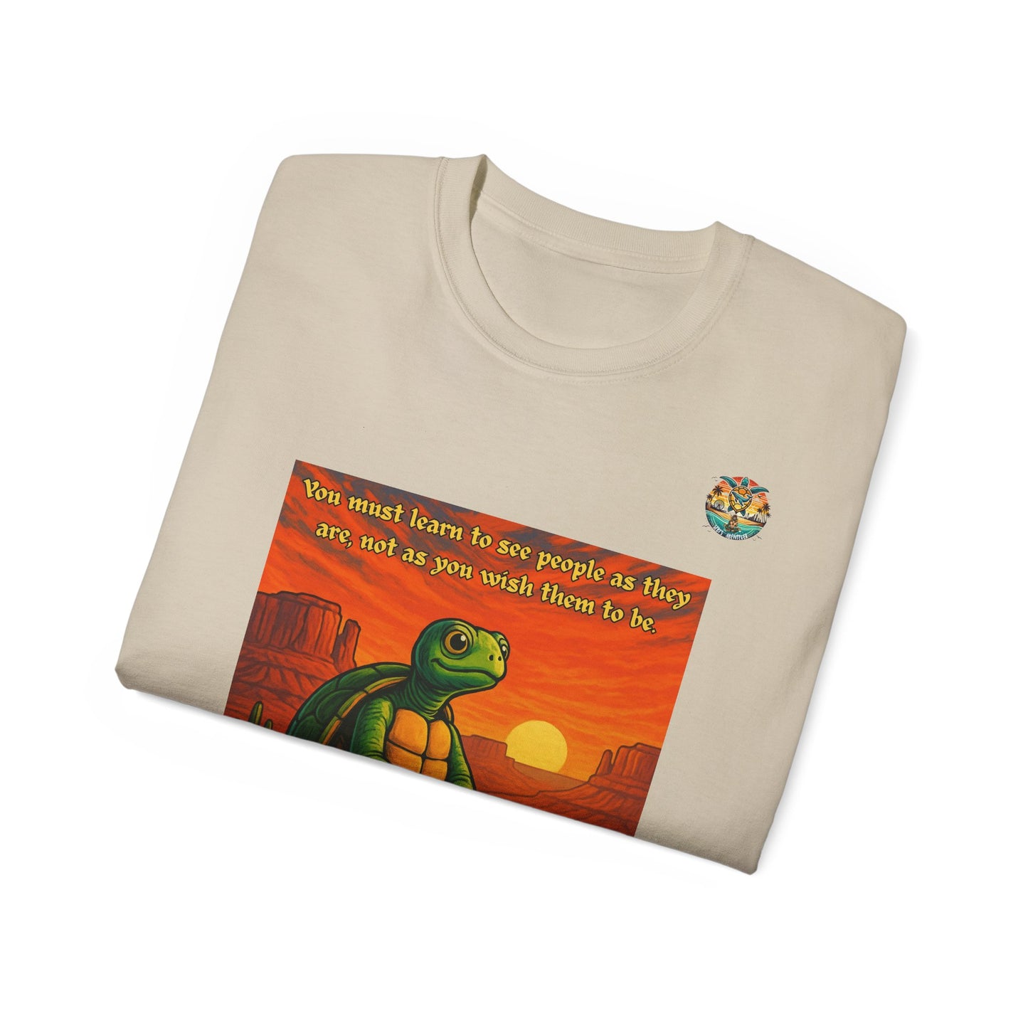 „Desert Wisdom“ – T-Shirt mit Schildkröte & Sonnenuntergang