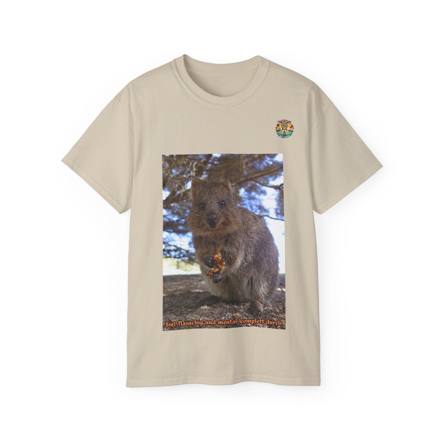 „Süß, flauschig und mental komplett durch“ – Quokka T-Shirt mit ehrlicher Botschaft