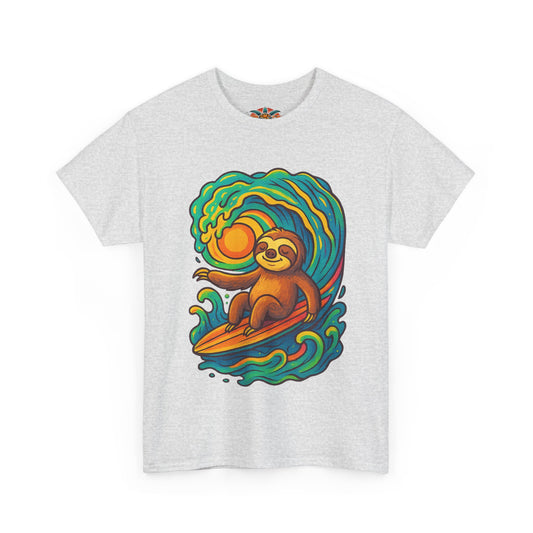 🏄‍♂️ Surf’n’Chill Faultier T-Shirt – Buntes Hippie Surf Design